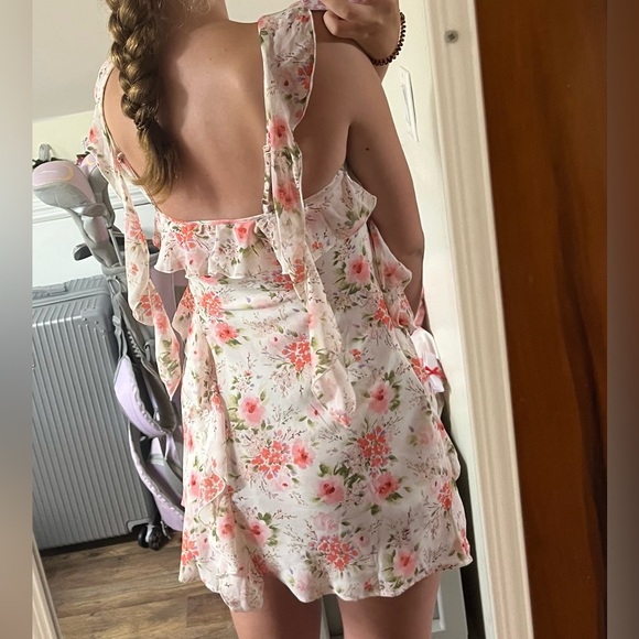 Dress - Picture 5 of 5